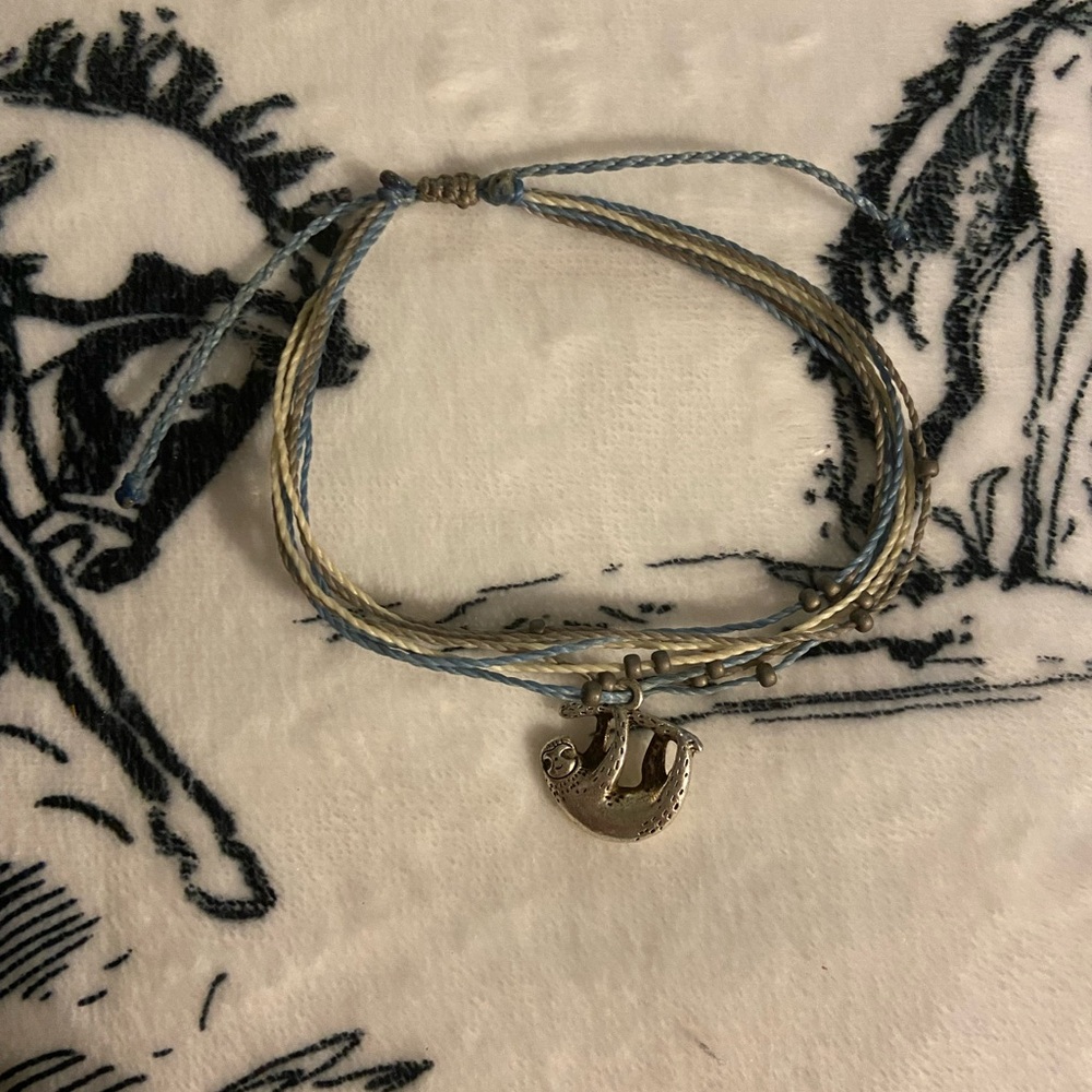 5/$10 | Silver Sloth 🦥 Charm Bracelet
